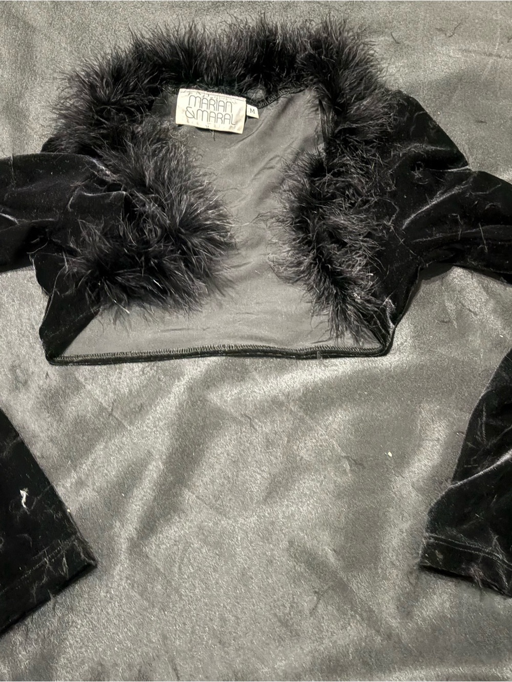 Marian & Marah
 Black Velvet Faux Fur Cropped Bolero